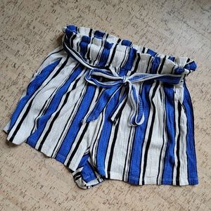 Love tree stripped shorts
